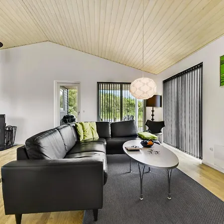 בית נופש Cozy Home In Hemmet With Sauna