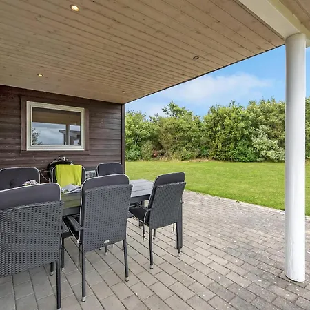 בית נופש Cozy Home In Hemmet With Sauna